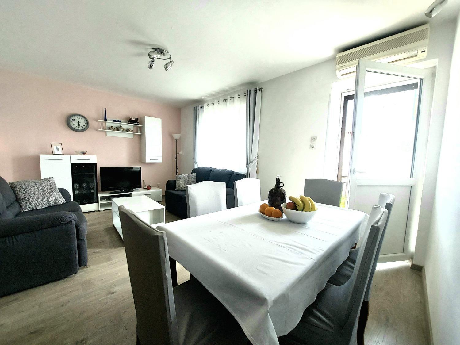 Apartment Fila - Large & Close To The Beach Makarska Eksteriør billede